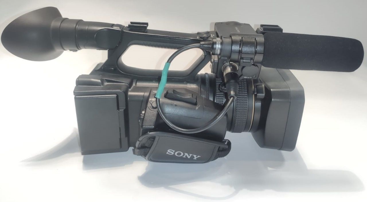 Відеокамера Sony HXR-NX5R