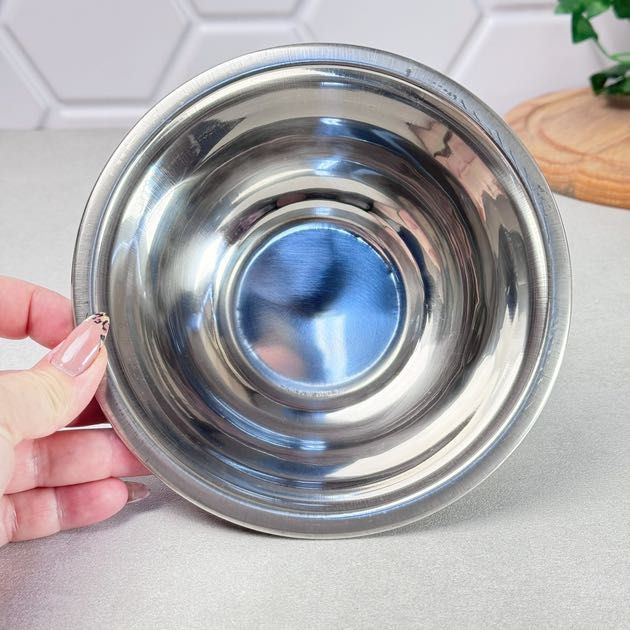 Невелика металева миска 1,5 л