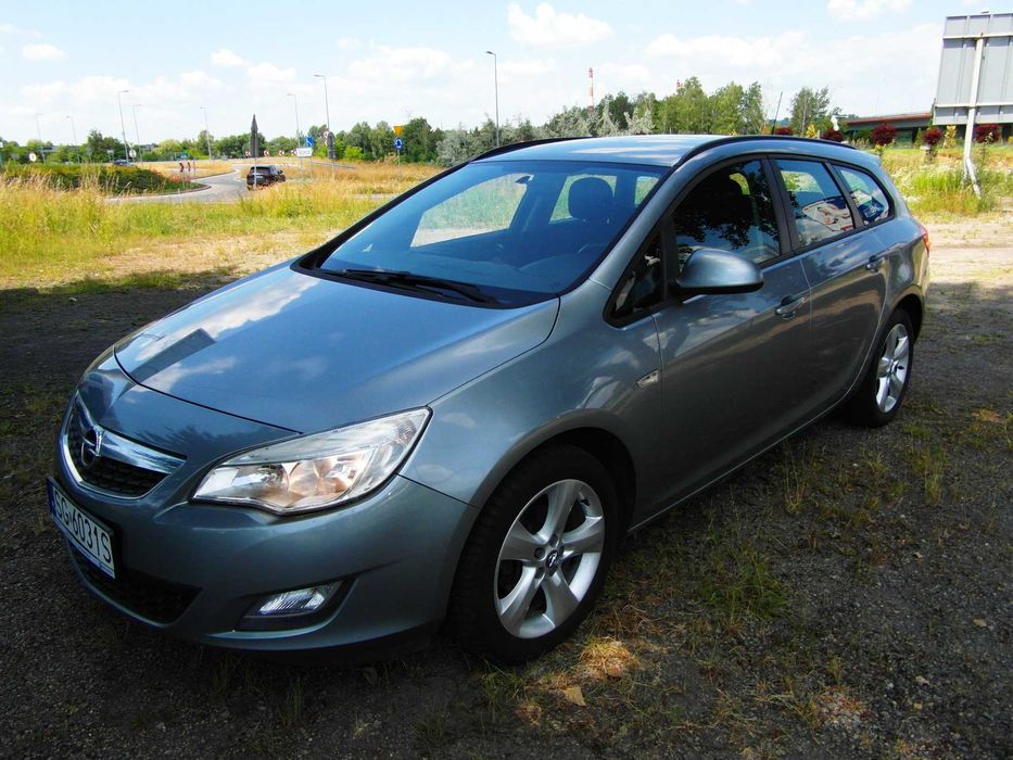 Opel Astra 2011r 1,4 Kombi - Gliwice