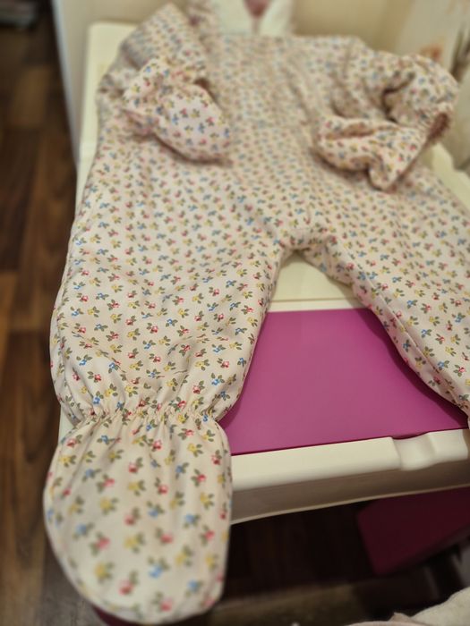 Комбінезон на дівчинку 6-9 міс