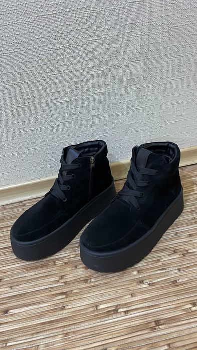 Женский замшевые хайтопы (внутри байка) 40 размер 26,0 стелька