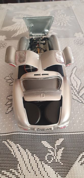 Mercedes 300 SLR 1 18