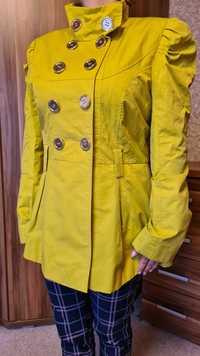 Dwurzędowy taliowany płaszcz kurtka SAVIDA kolor oliwkowy