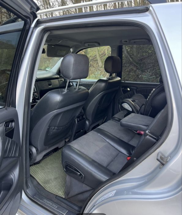 Продам Mercedes-Benz  ML 2004 року  2.7 дизель