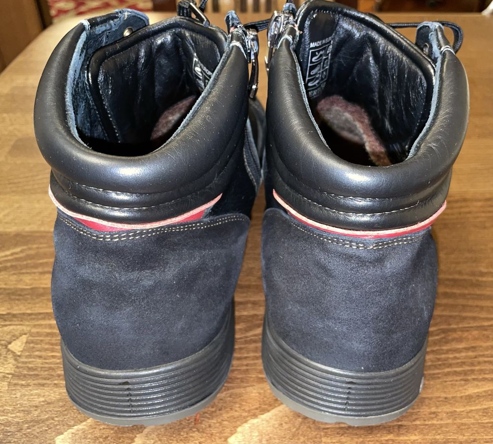 Хорошего качества зимние ботинки-кроссовки Bertoni
