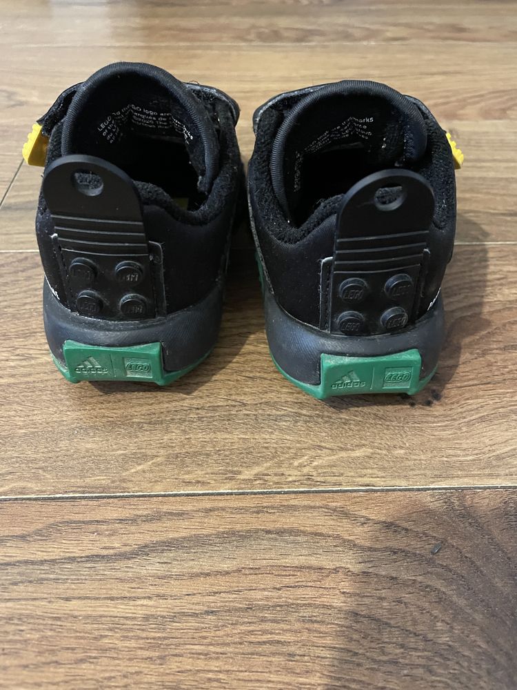 Buciki chłopięce Adidas Lego roz. 20
