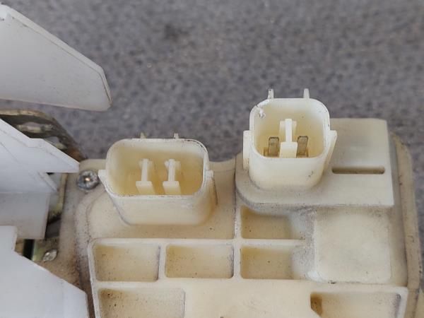 Fechadura / fecho porta frente direito HONDA Jazz II (GD_, GE3_, GE2_)