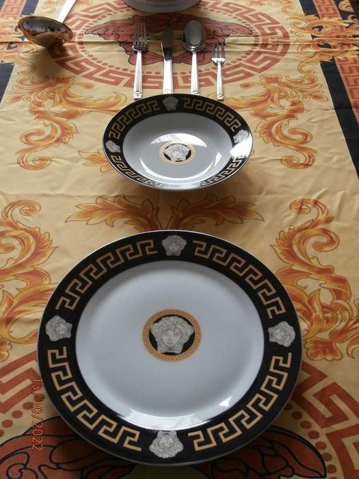 VERSACE komplet obiadowy na 6 osób, 45 elementów + walizka + obrus
