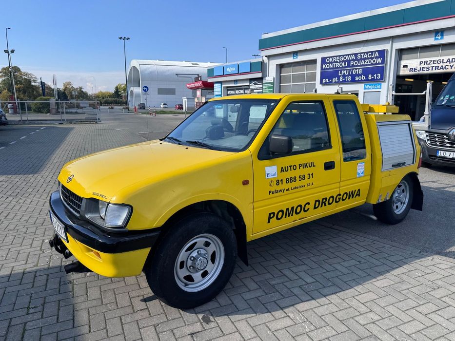 Opel Campo