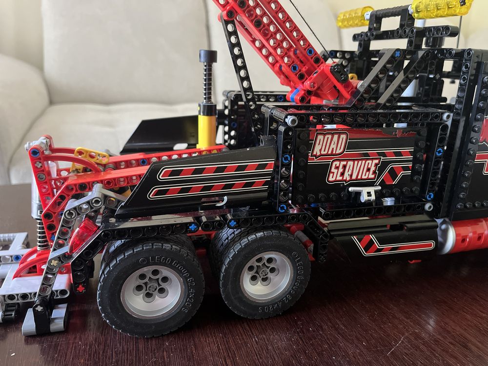 Lego Technic 8285 Tow Truck