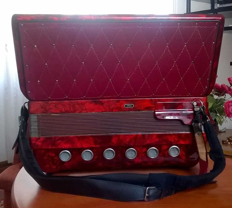 Akordeon Horch 120 basów