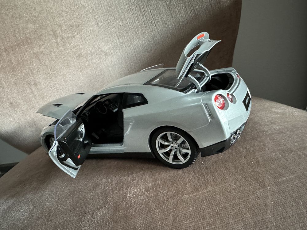 Nissan Gtr 1/18 Norev