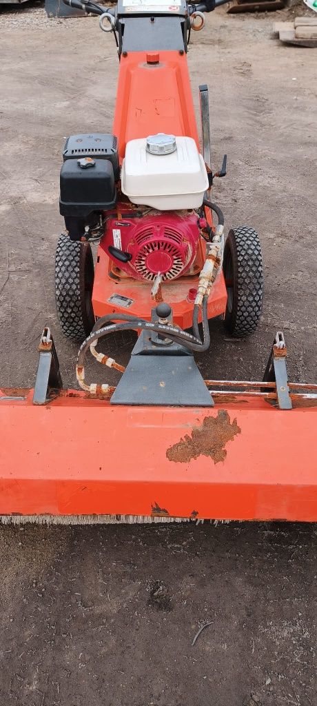 Zamiatarka uliczna hydrauliczna marki karsten 21 rok