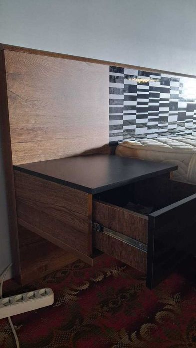 Ліжко з навісними тумбочками "Фієста" б/у