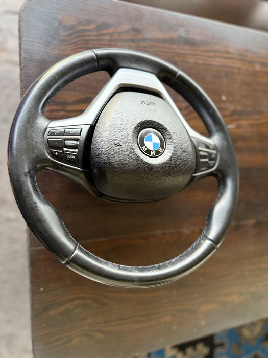 Продам руль с подушкой ( оригинал ) с BMW F15