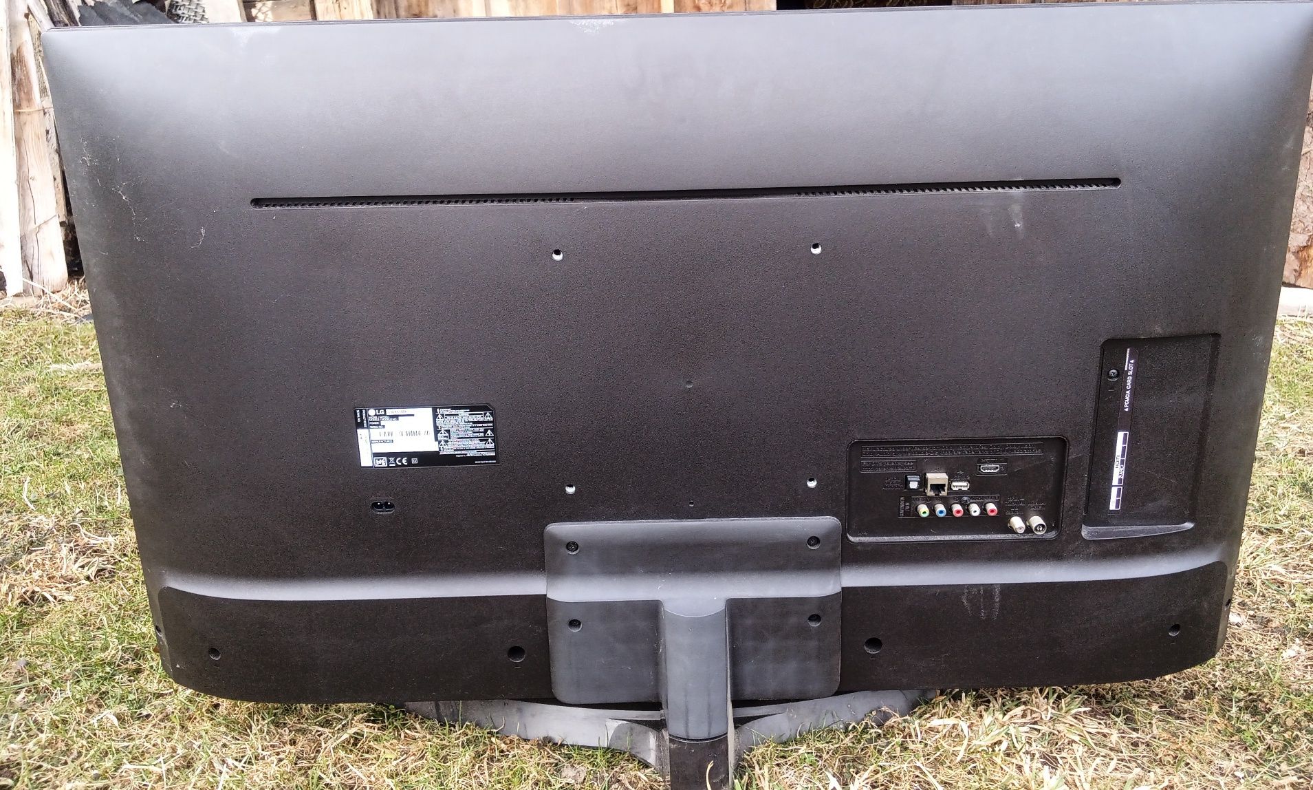 Продається LG 43UK6400PLF