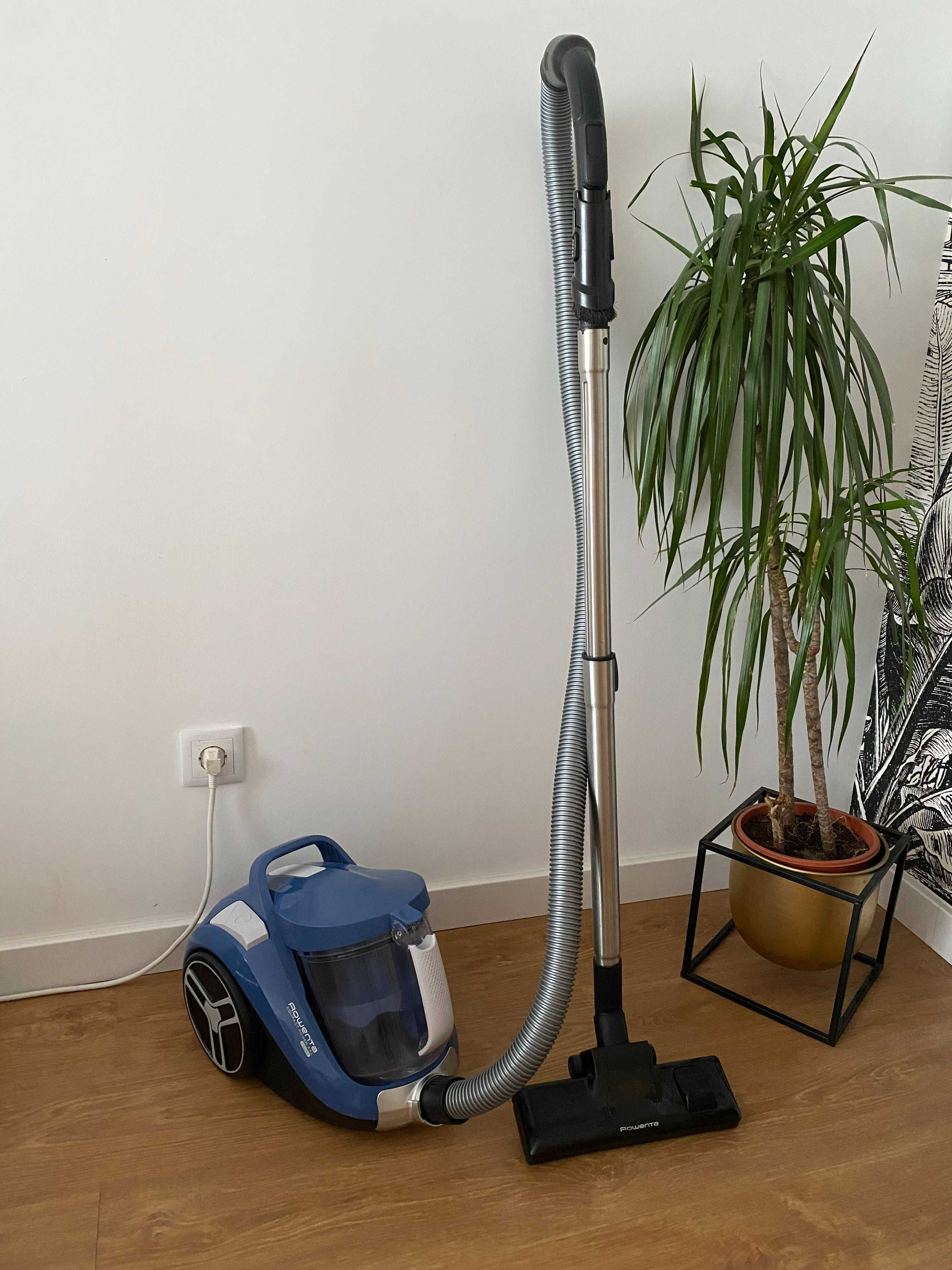 Aspirador sem saco - Rowenta RO4881EA