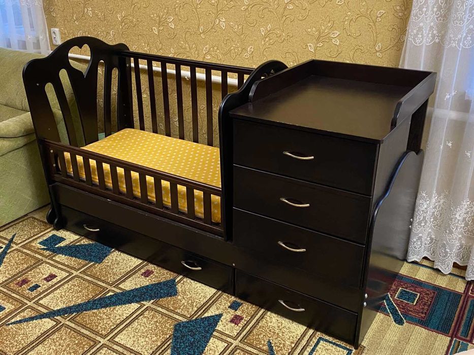 Дитяче ліжко трансформер