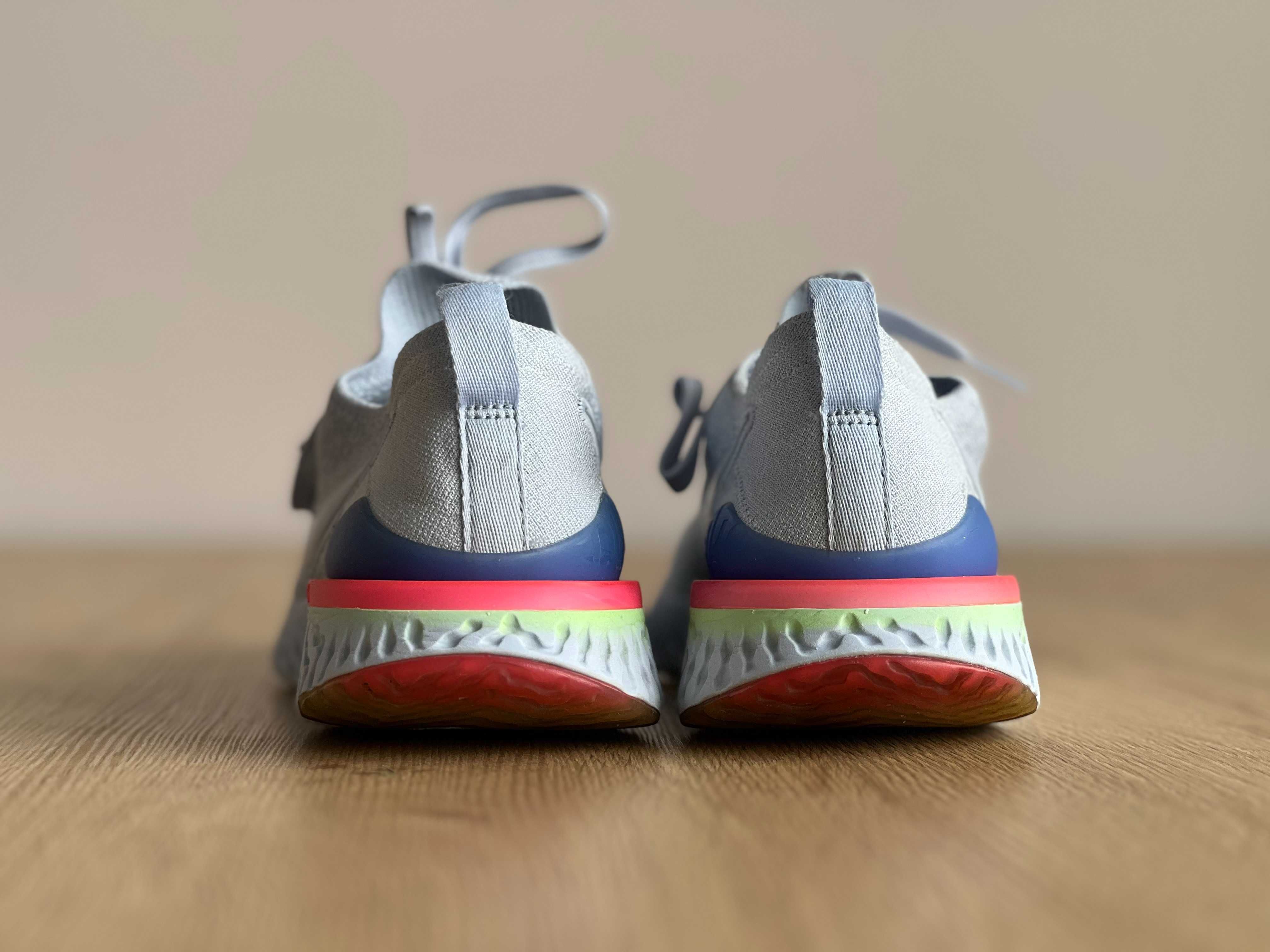 Кросівки Nike Epic React Flyknit 2, (р. 39)