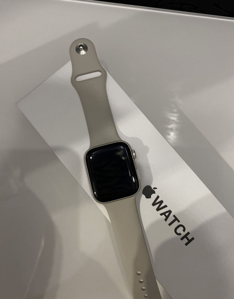 Apple Watch SE new GPS z kopertą 44mm