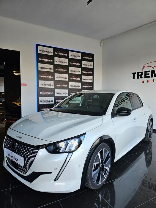 Peugeot e-208 50 kWh GT Line