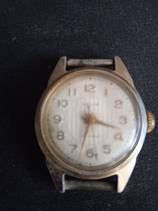 Ручний годинник "Весна"