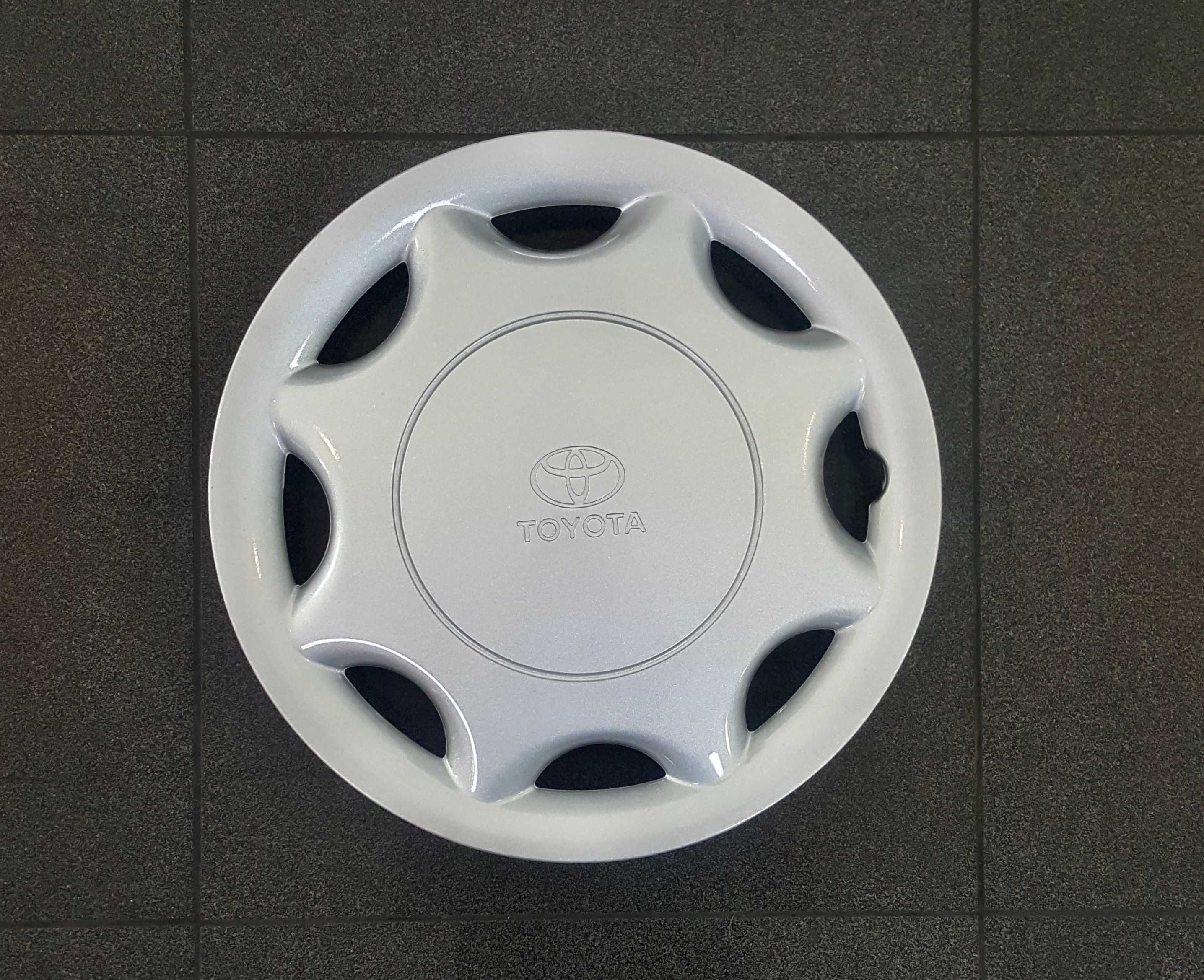 Tampões Auto Compatíveis c/ Toyota Starlet 13"