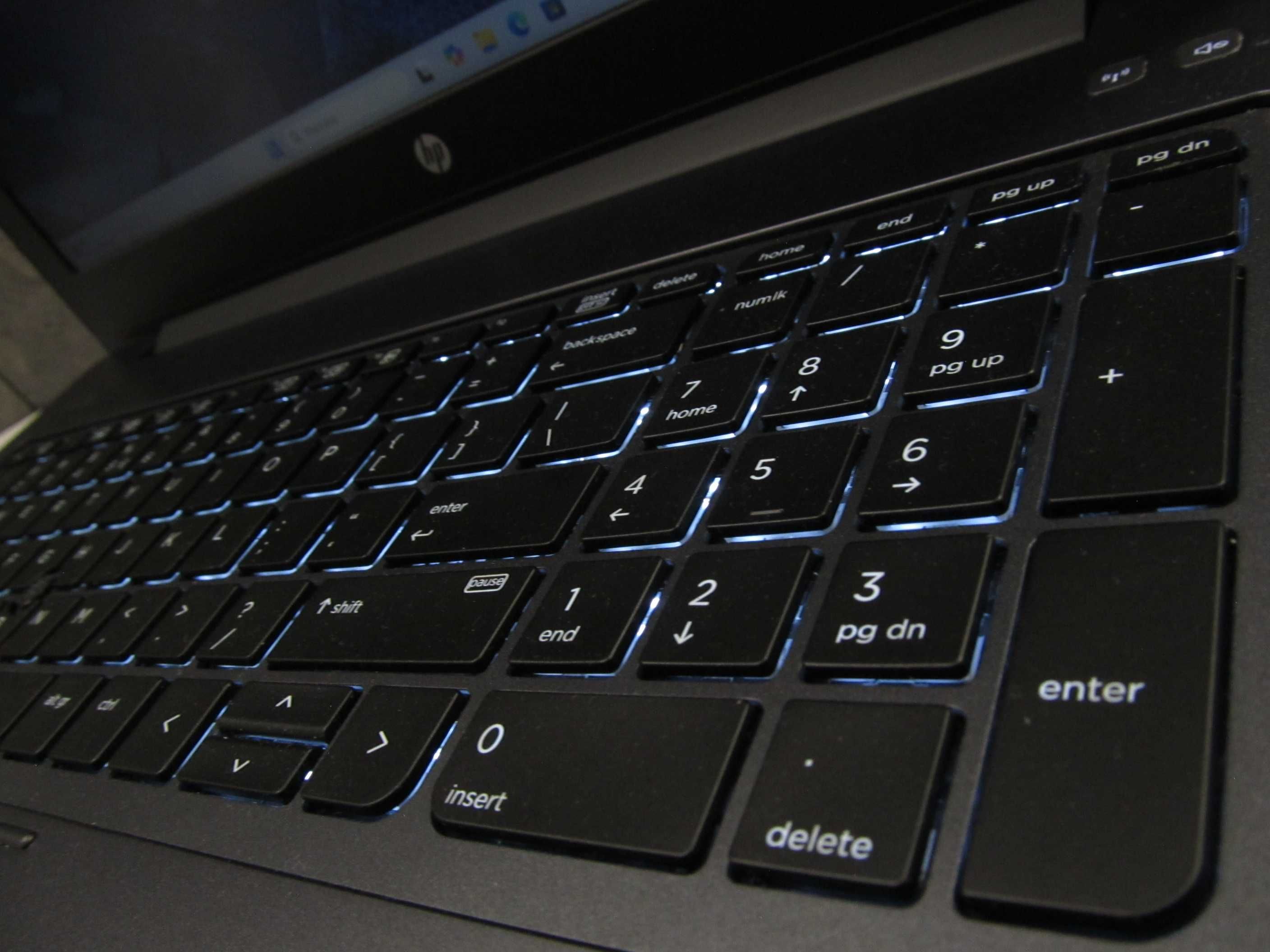 Laptop HP Zbook 15 G3 Xeon E3 1505M 32GB 512SSD QUADRO M1000M AUTOCAD