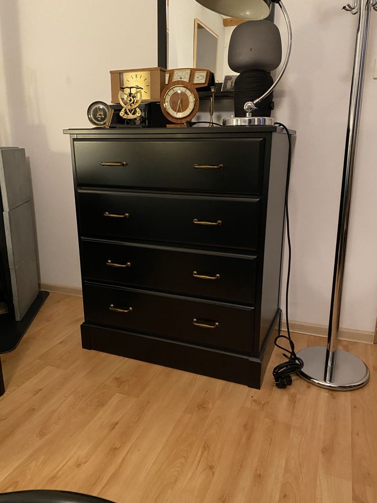 Czarna komoda typu włoskiego ikea limitowana seria