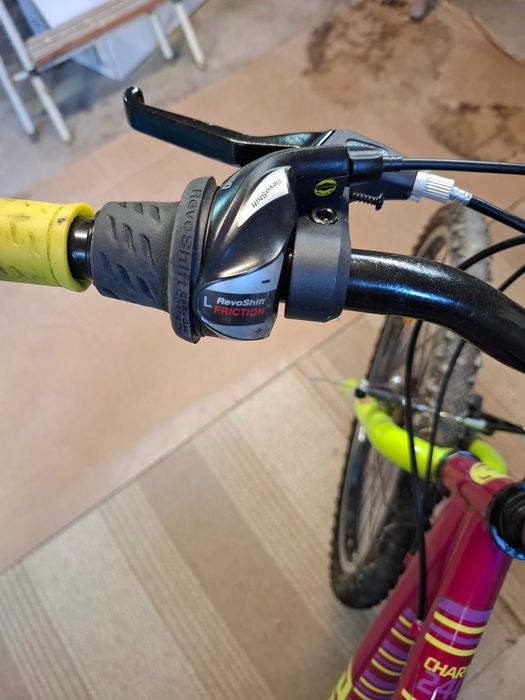 Bicicleta criança roda 24  como nova