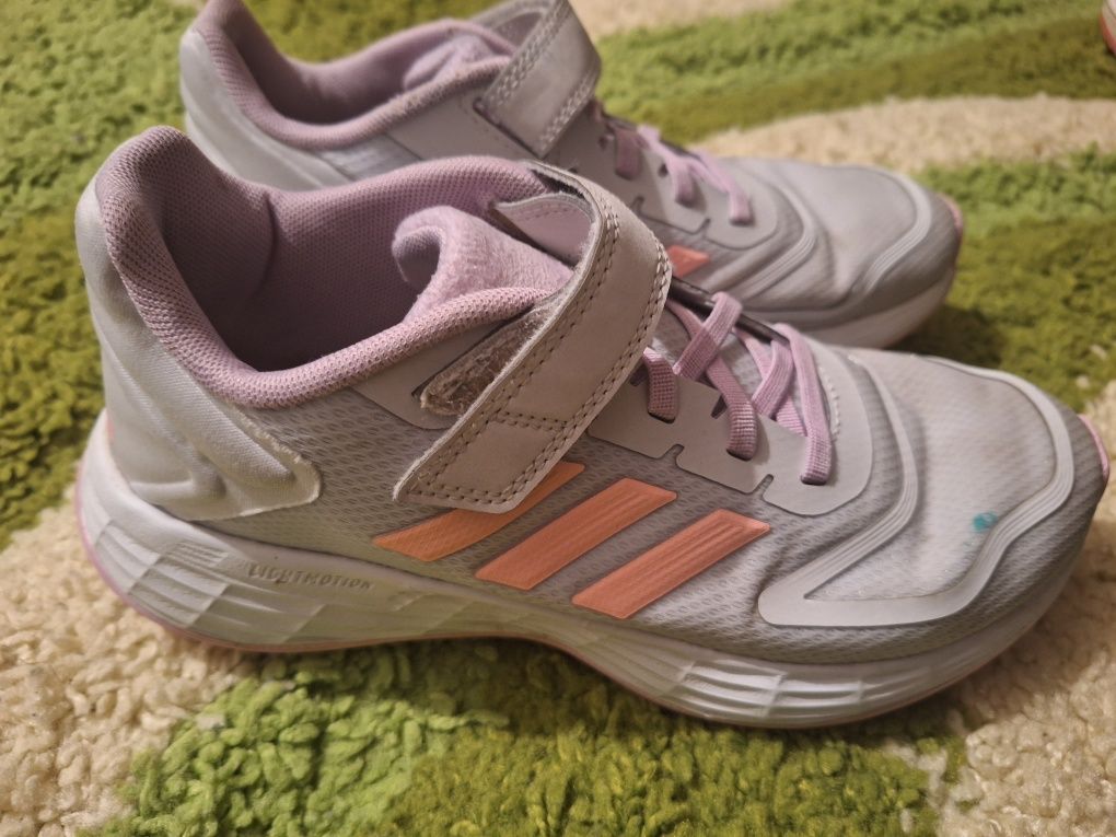 Buty addidas dla dziewczynki 35