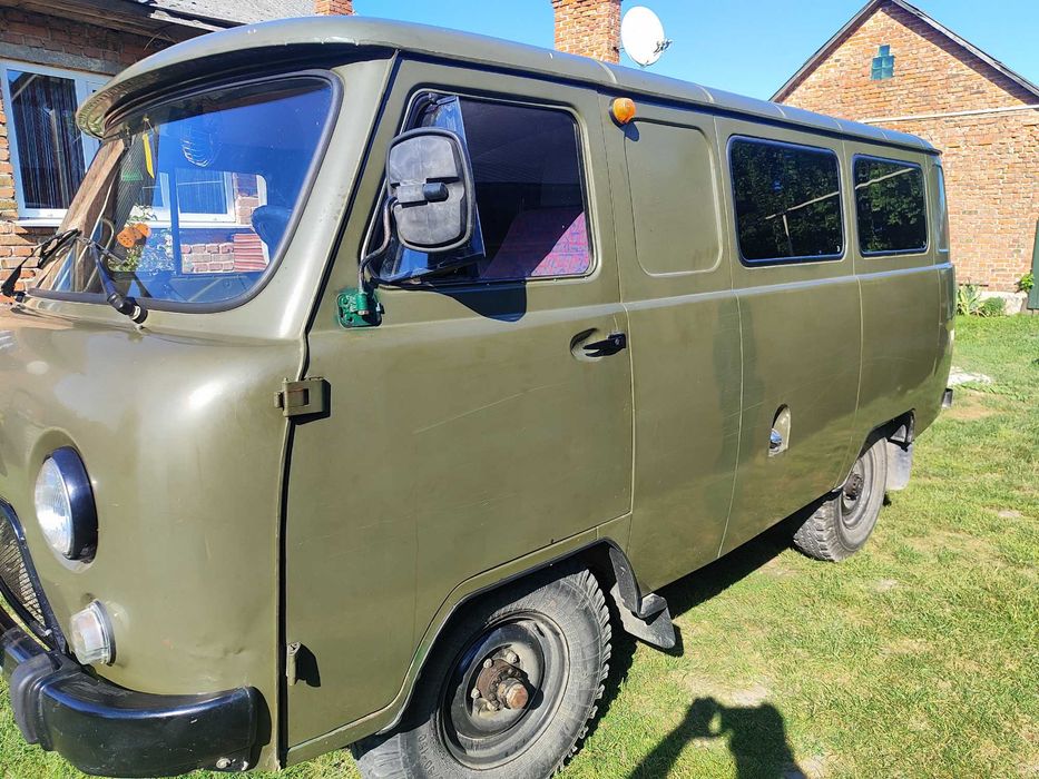 фургон малотонажний