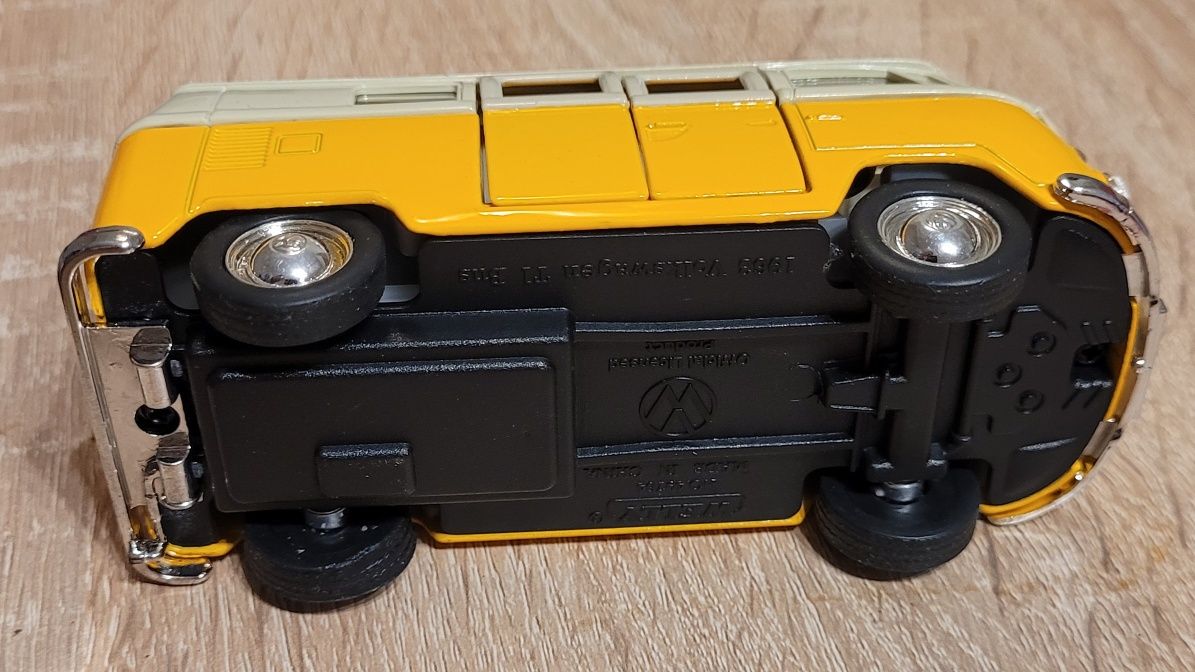 Model VW Transporter T1  12cm