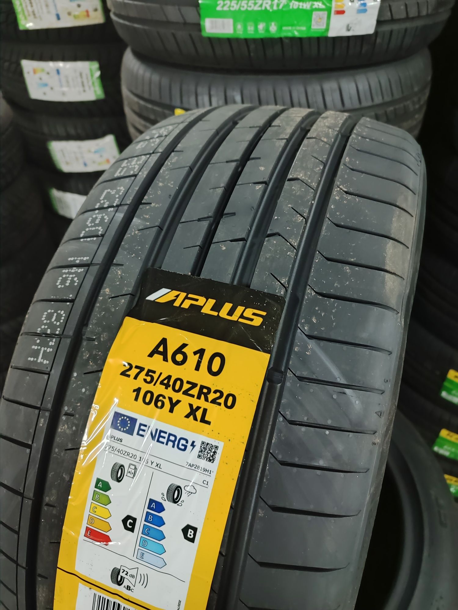 Aplus A610 275/40 R20 106Y XL