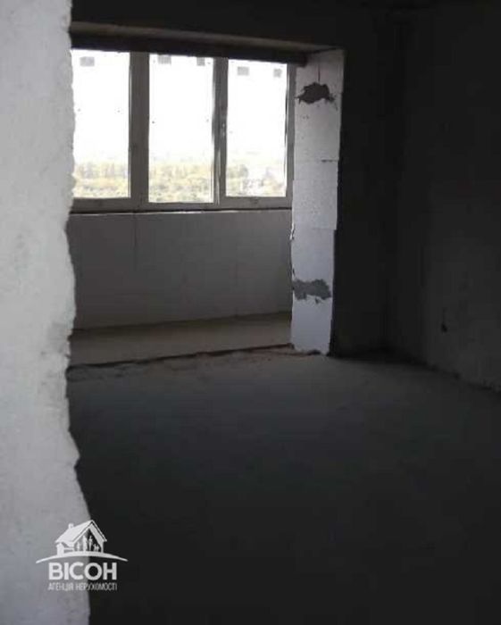 Продається 4-кімтнатна квартира, м.Тернопіль / вул.Іллєнка / БАМ