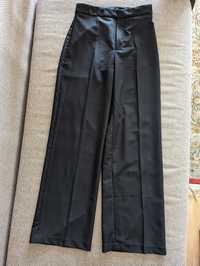 Стильные широкие брюки палаццо бренда Stradivarius. р38 (S)