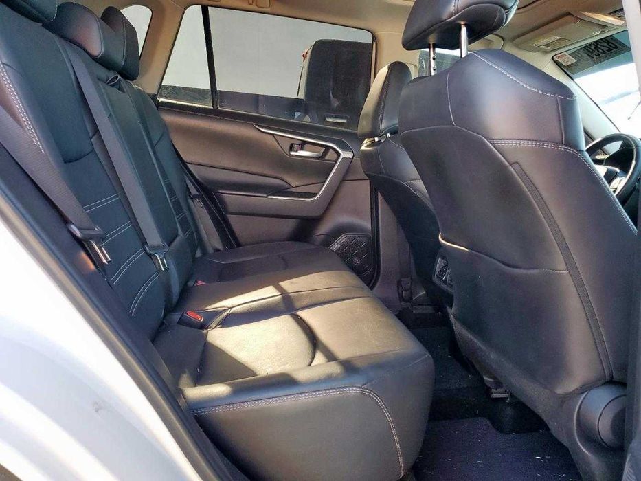 TOYOTA Rav4 XLE Premium 2020