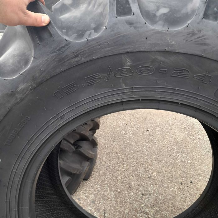 Opona 15.5/80-24 16PR PGX WM Galaxy