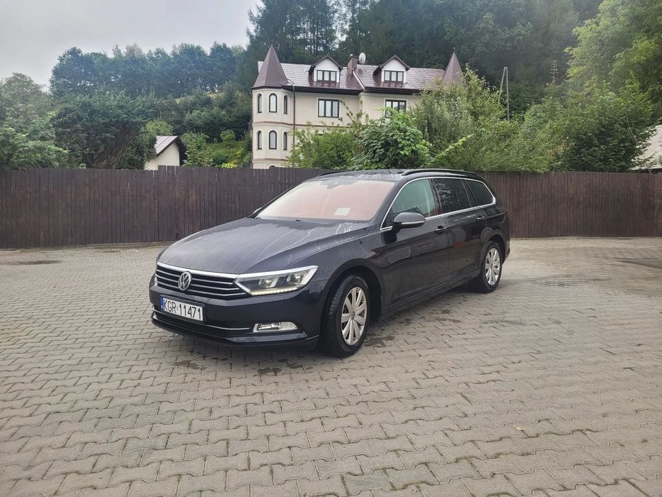 Volkswagen Passat BOGATE WYPOSAŻENIE Head-Up, Elektryczny hak, Nawigacja,Virtual Cockpit