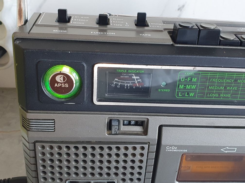 Radiomagnetofon Sharp GF 8080 vintage