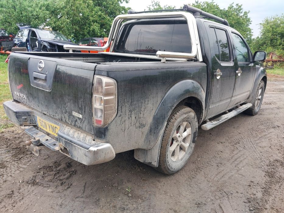 Części nissan navara 2.5 dci 4x4 silnik skrzynia most maska drzwi paka