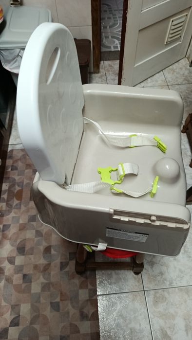 Venda de cadeira refeição criança