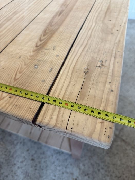 Mesa de madeira vintage