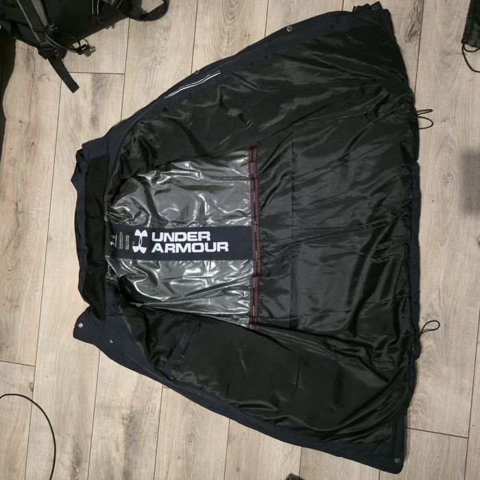 Зимняя курточка under armour