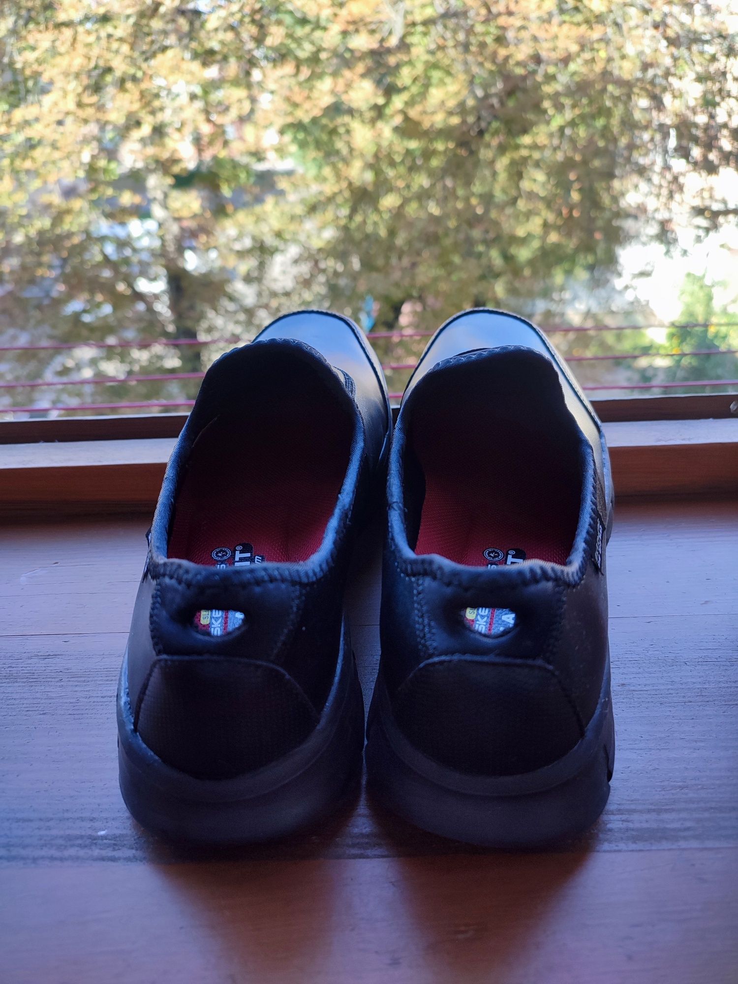 Нові чорні мокасіни Skechers (женские чёрные мокасины/туфли/слипоны)