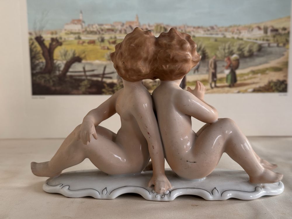 Figurka porcelanowa apro ddr