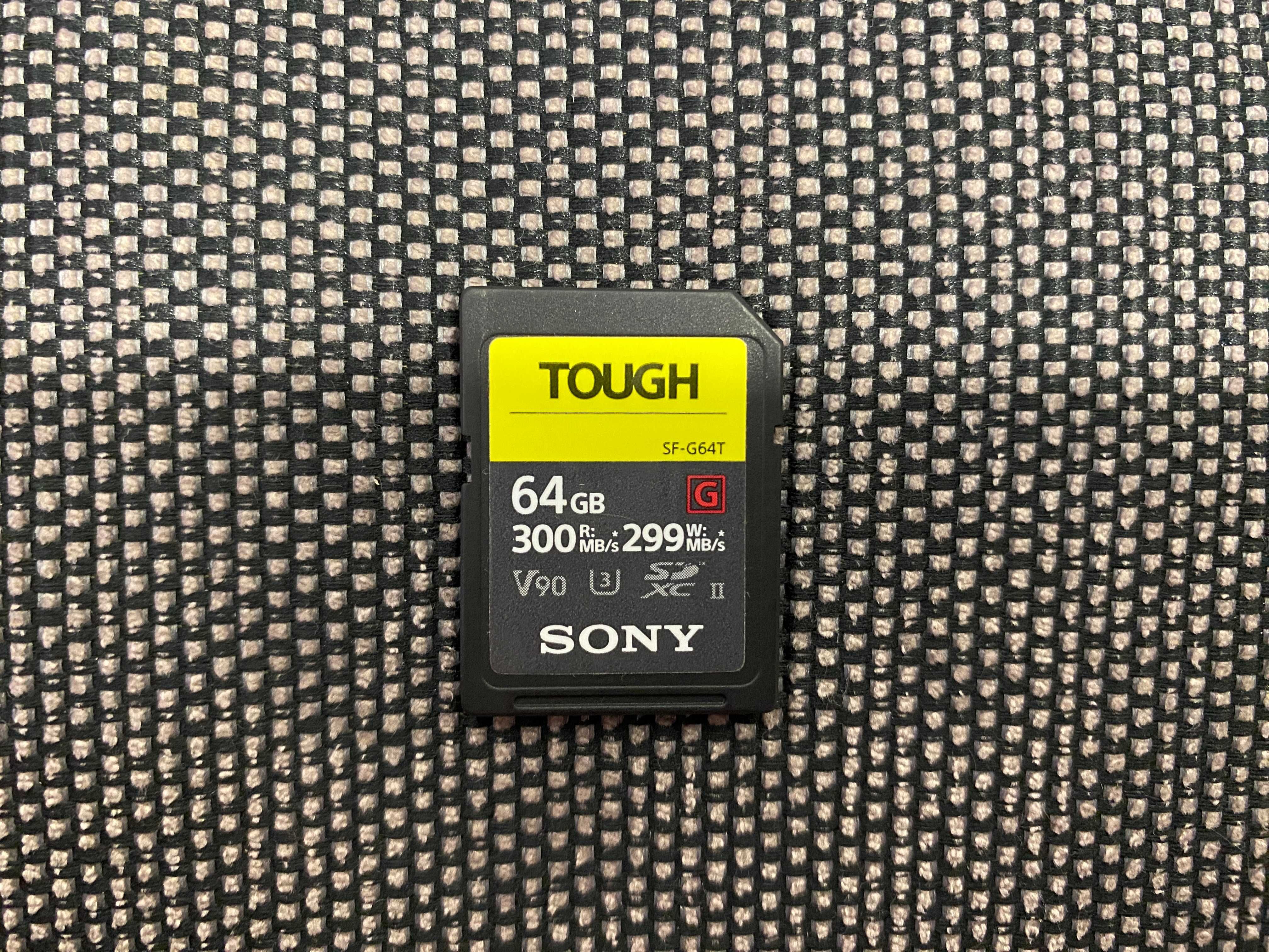 Карта памяти Sony 64GB SDXC class 10 UHS-II U3 V90 Tough (SF64TG)