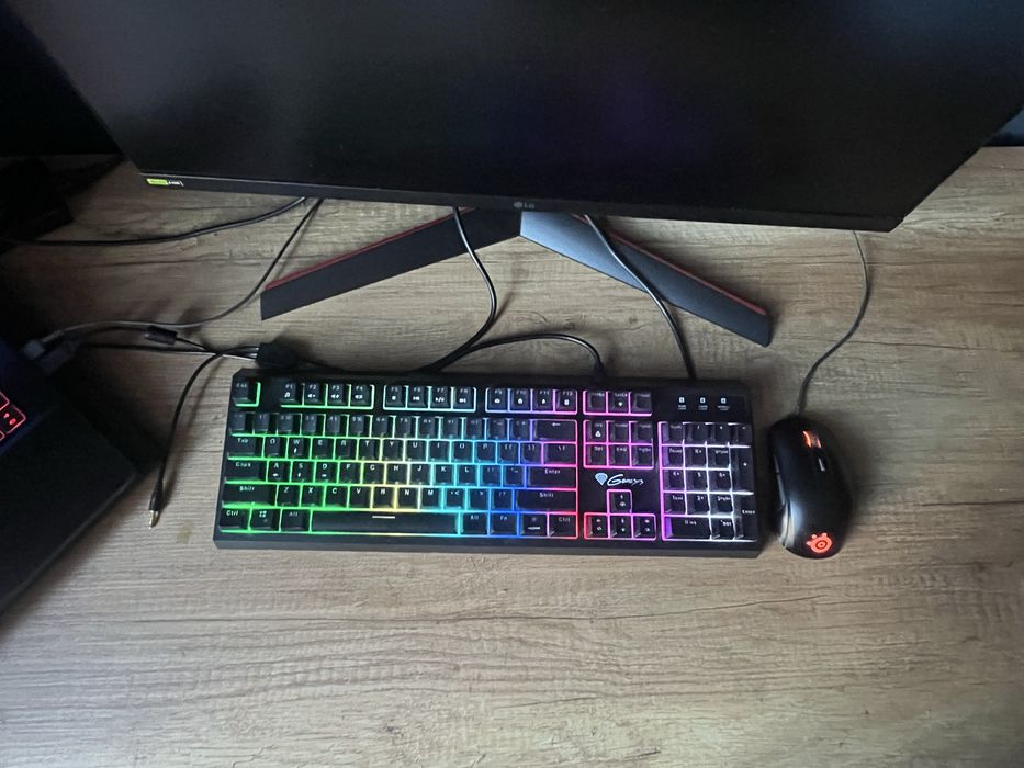 Laptop MSI GF65 Thin Intel i7 RTX 3060 16G Ram + Akcesoria