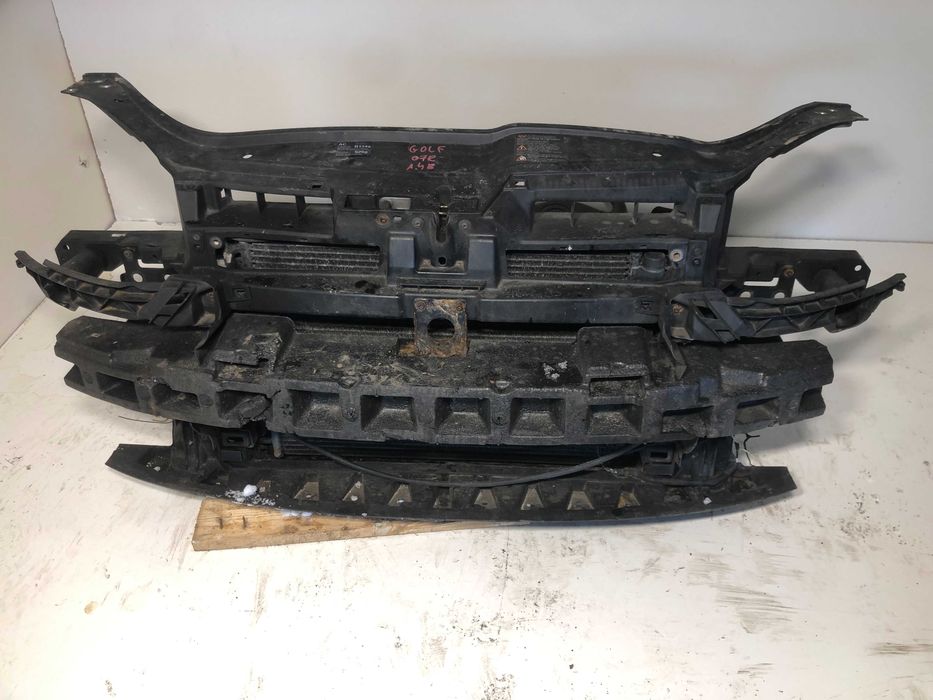 Pas przedni chłodnice klima VW GOLF 5 V 1.4 1.6 mam 1.9 tdi 2.0 tdi