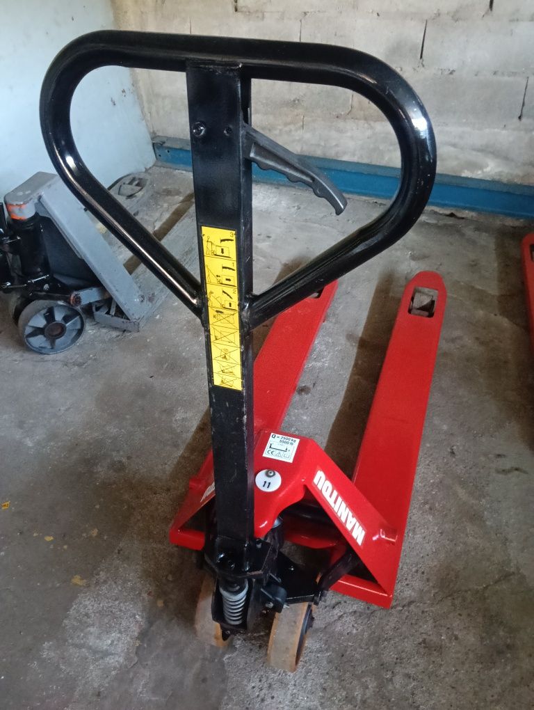Porta paletes Manitou 2500 kg roda dupla